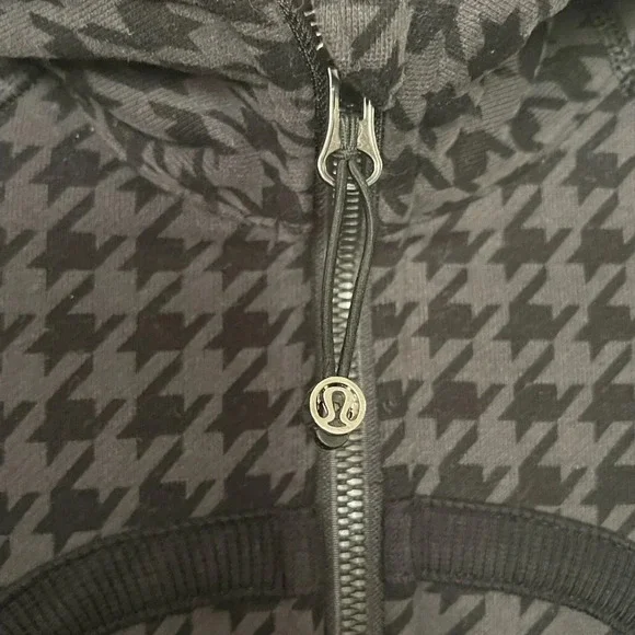 Lululemon Scuba Hoodie II Giant Houndstooth Dip Dye Deep Coal Black/Black Size 2 - Picture 9 of 10